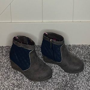 Tommy Hilfiger Quilted Wedge Boots